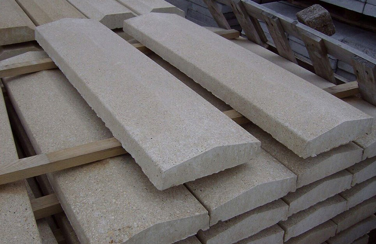 Precast Coping Stone - Twice Weathered Saddle Back (590mm x 150mm x 48mm)