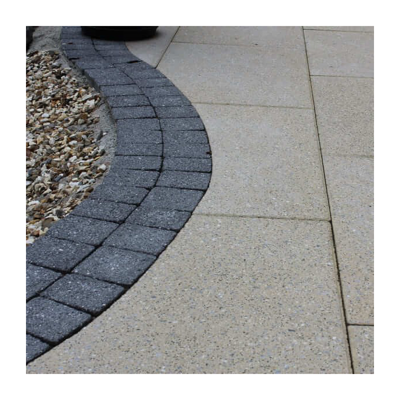Kilsaran Newgrange Concrete Cobbles - Black Granite (100mm x 100mm x 60mm)